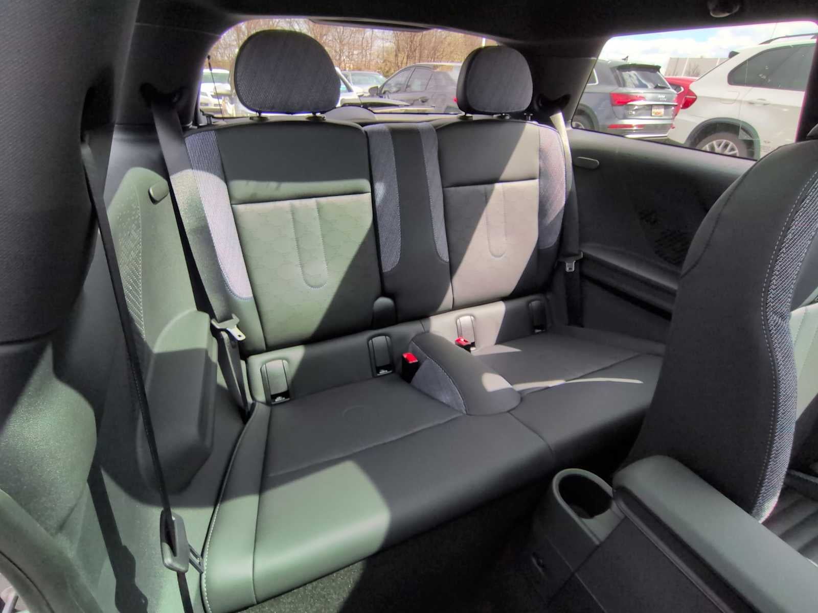 2026 MINI 2 PUERTAS ICONIC