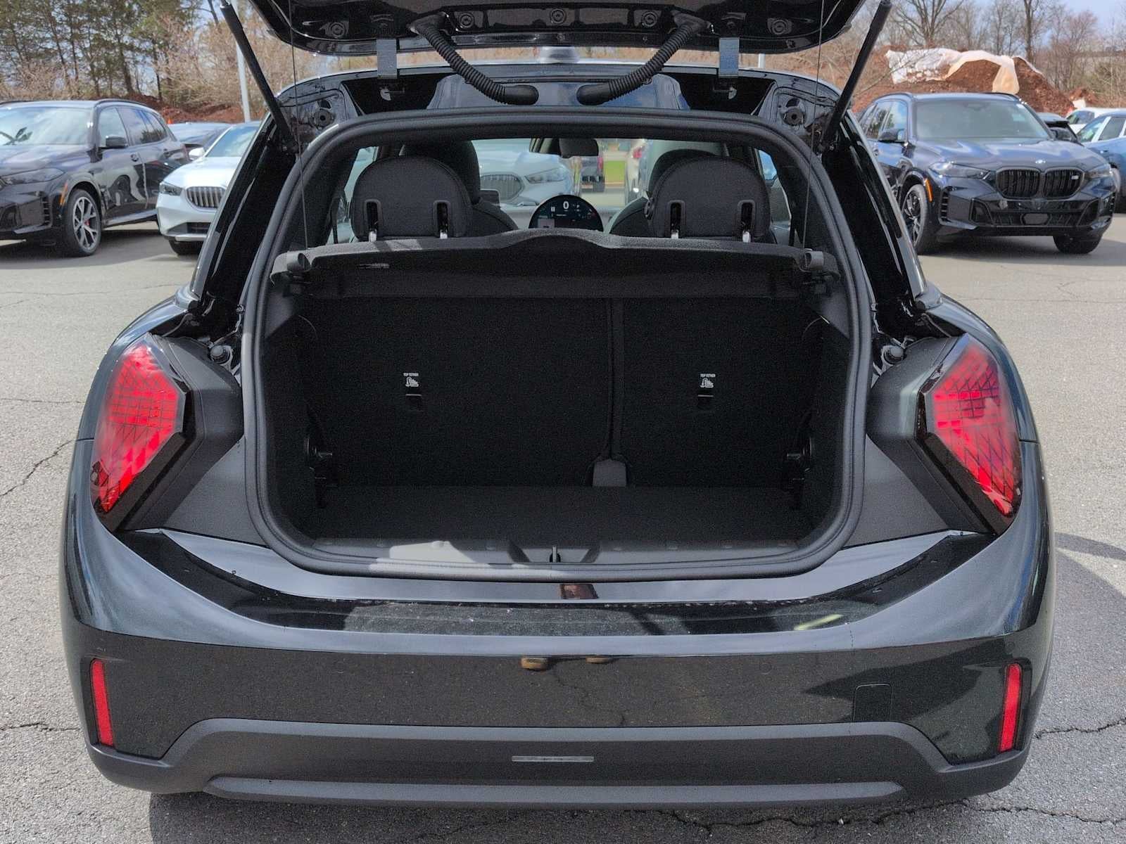 2026 MINI 2 PUERTAS ICONIC