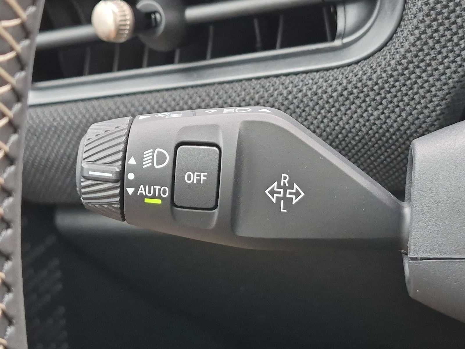 MINI 2 PUERTAS SIGNATURE PLUS 2027