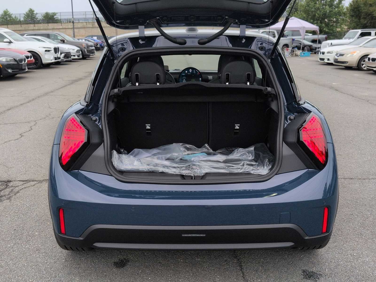 2026 MINI 2 PUERTAS SIGNATURE PLUS