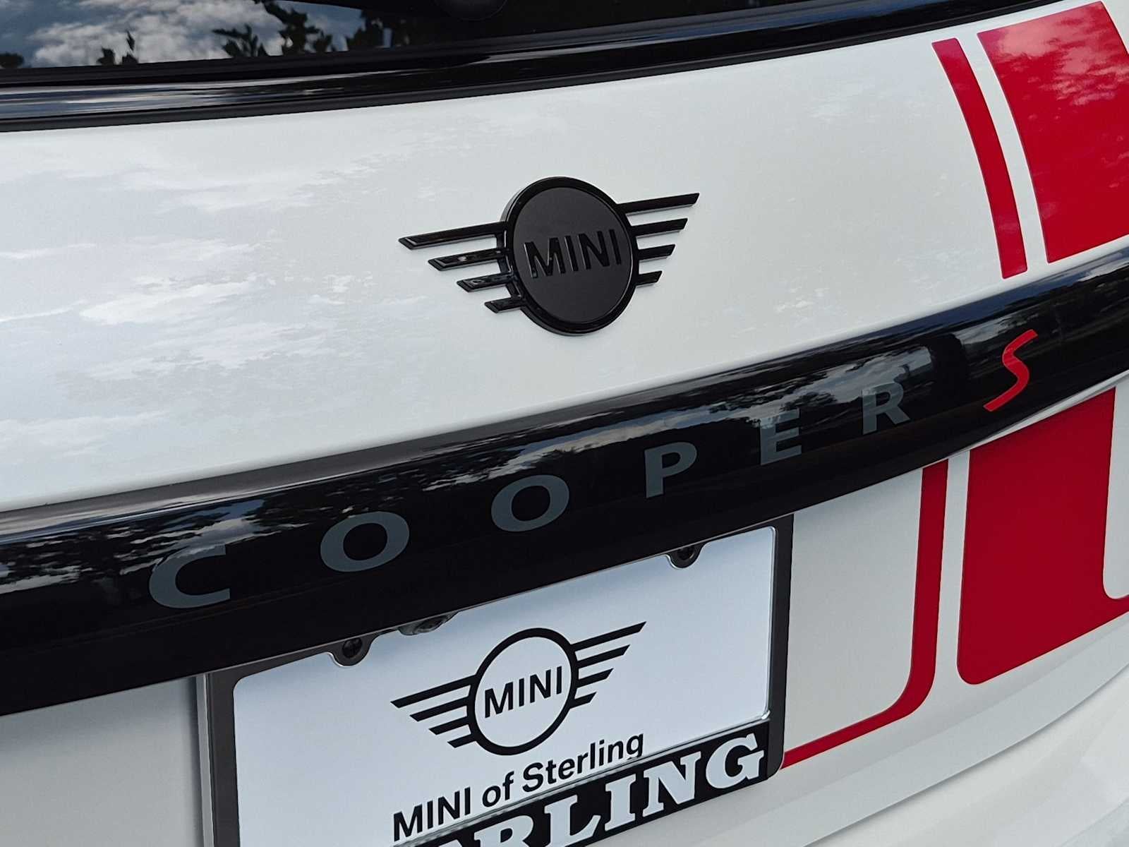 2026 MINI 2 PUERTAS ICONIC