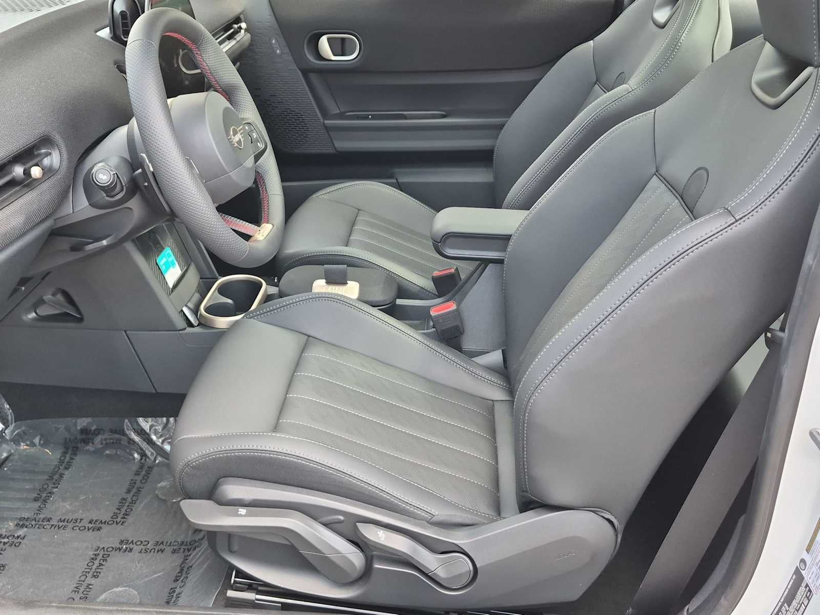 2026 MINI 2 PUERTAS ICONIC