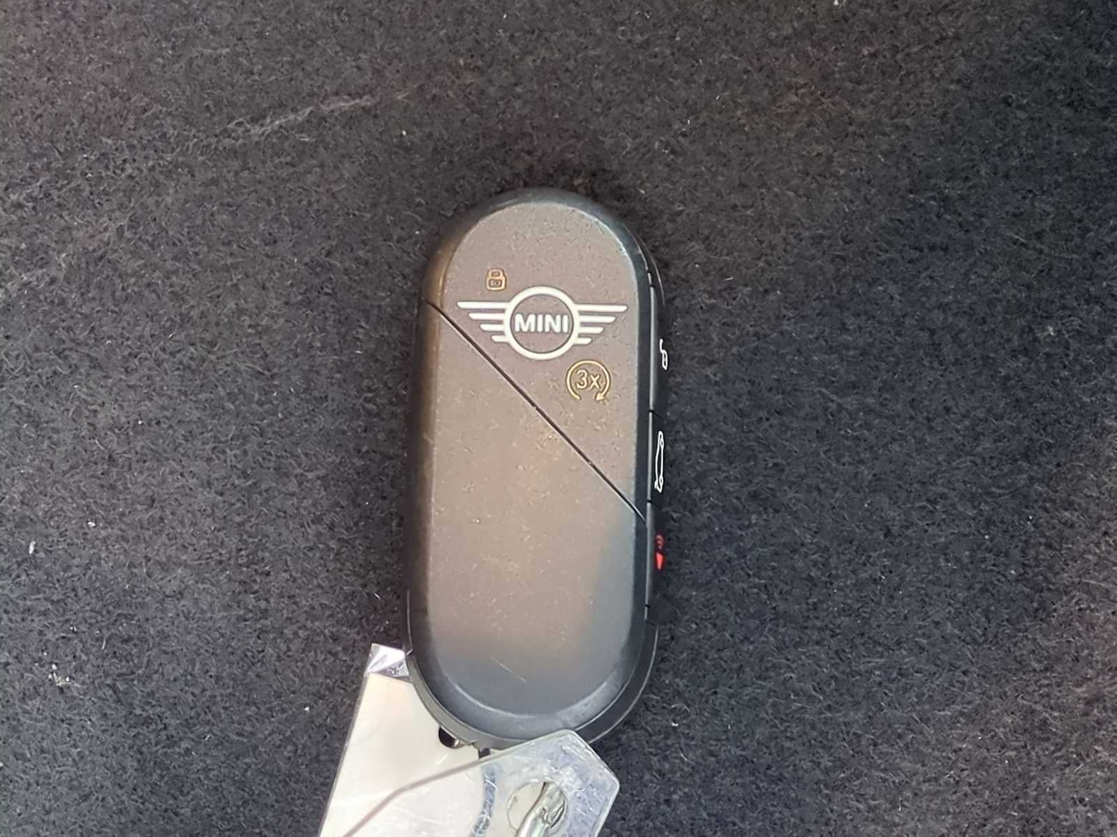 2025 MINI Techo Duro 2 Puertas Cooper S