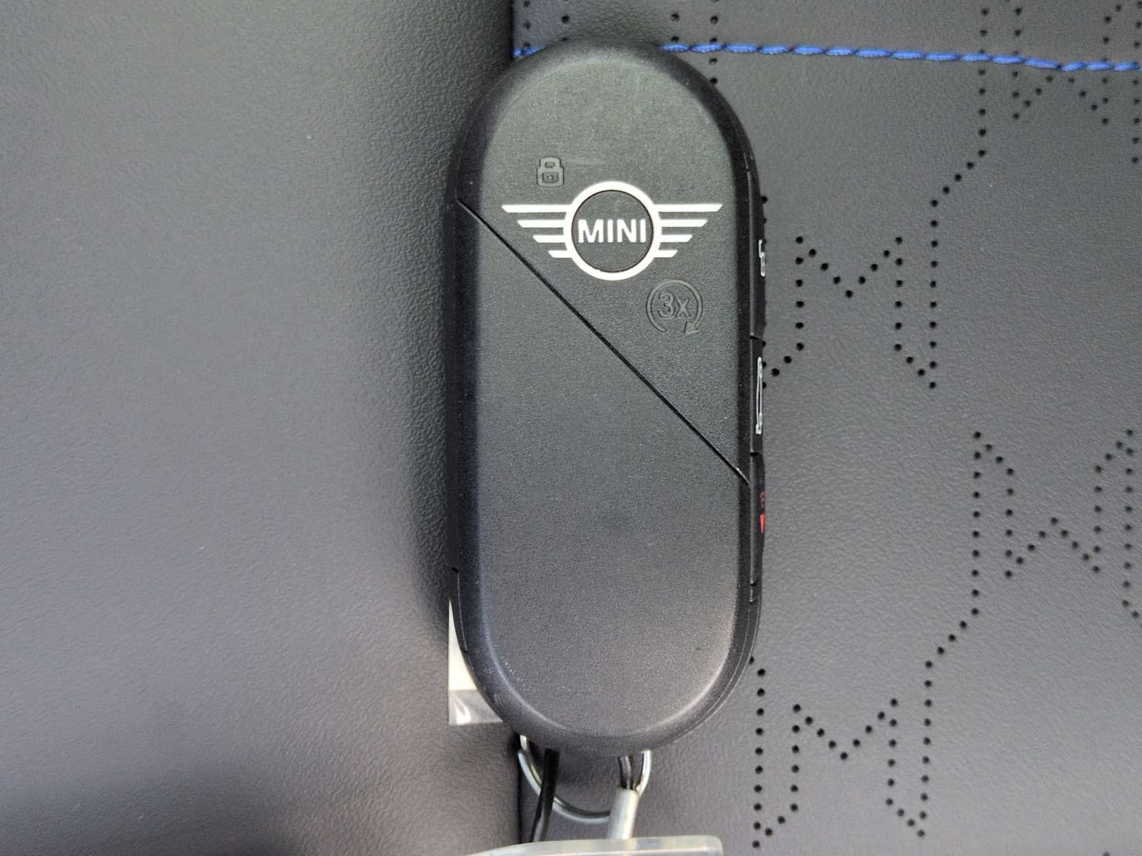 2025 MINI Techo Duro 2 Puertas Cooper S