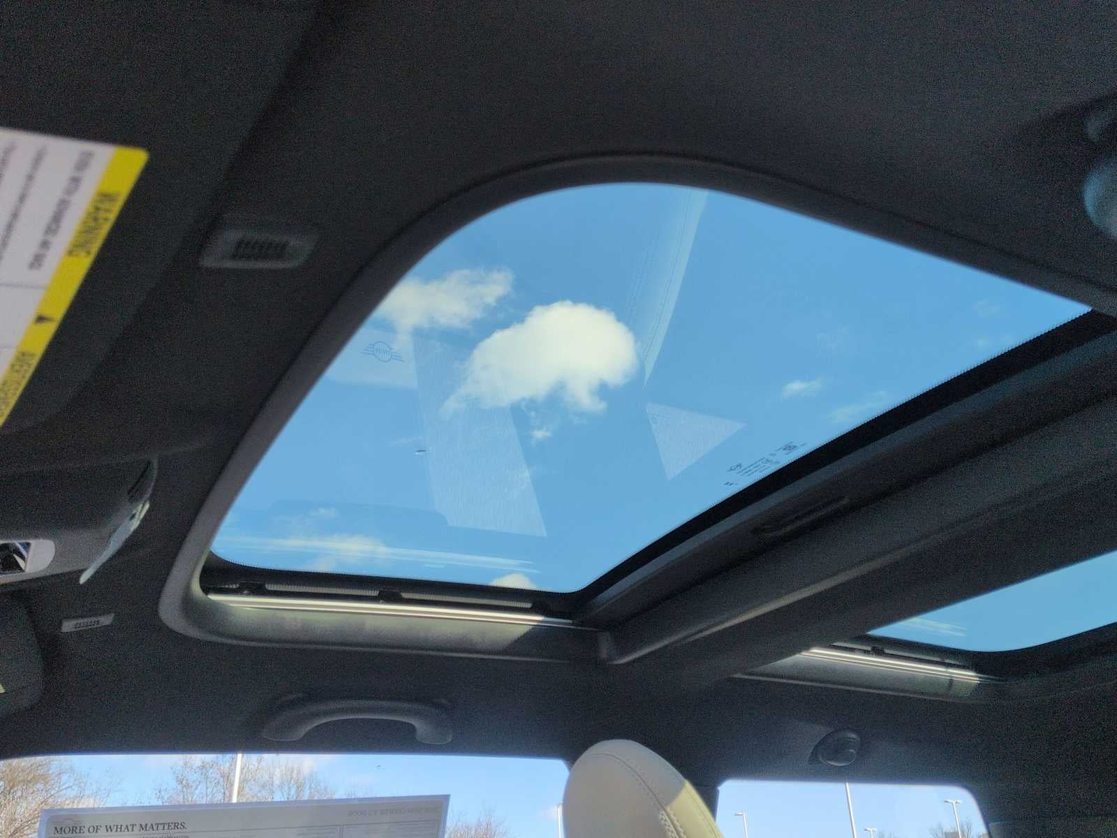 2026 MINI 2 PUERTAS ICONIC