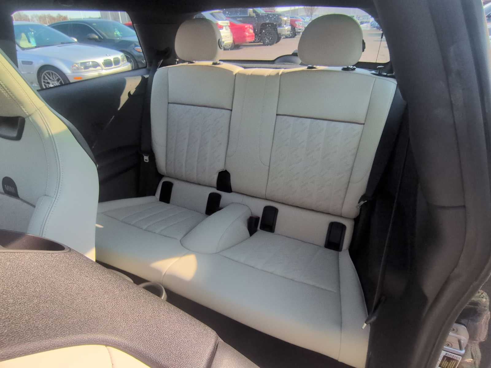 2026 MINI 2 PUERTAS ICONIC