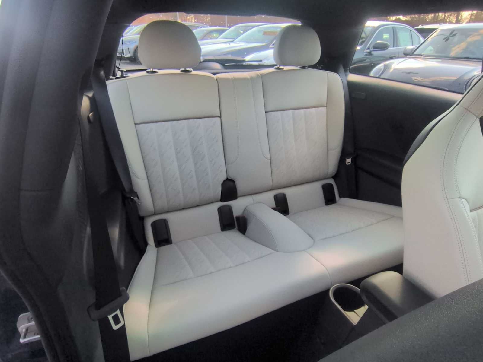 2026 MINI 2 PUERTAS ICONIC