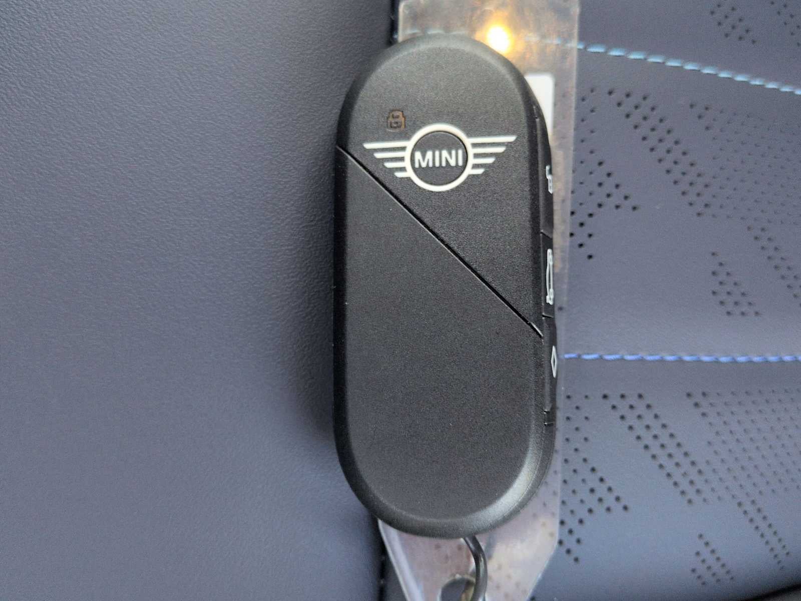 2026 MINI DESCAPOTABLE ICÓNICO