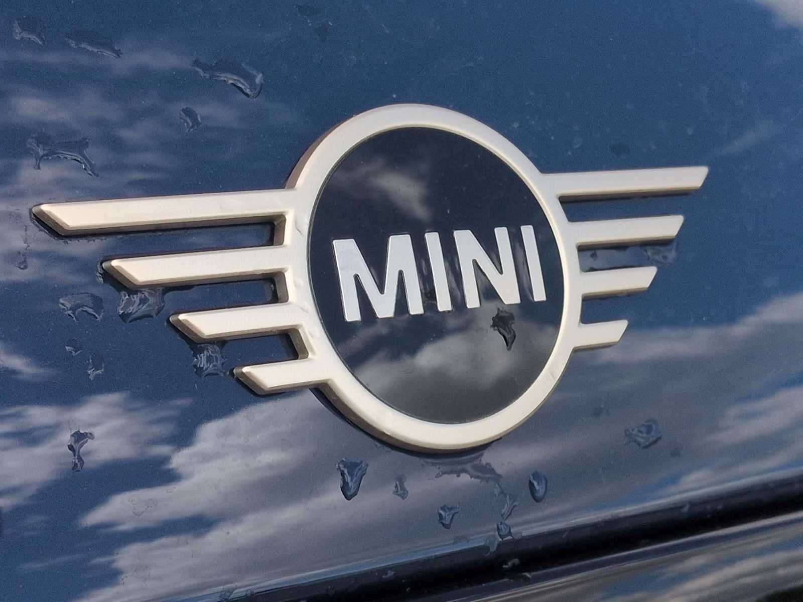 2026 MINI DESCAPOTABLE ICÓNICO