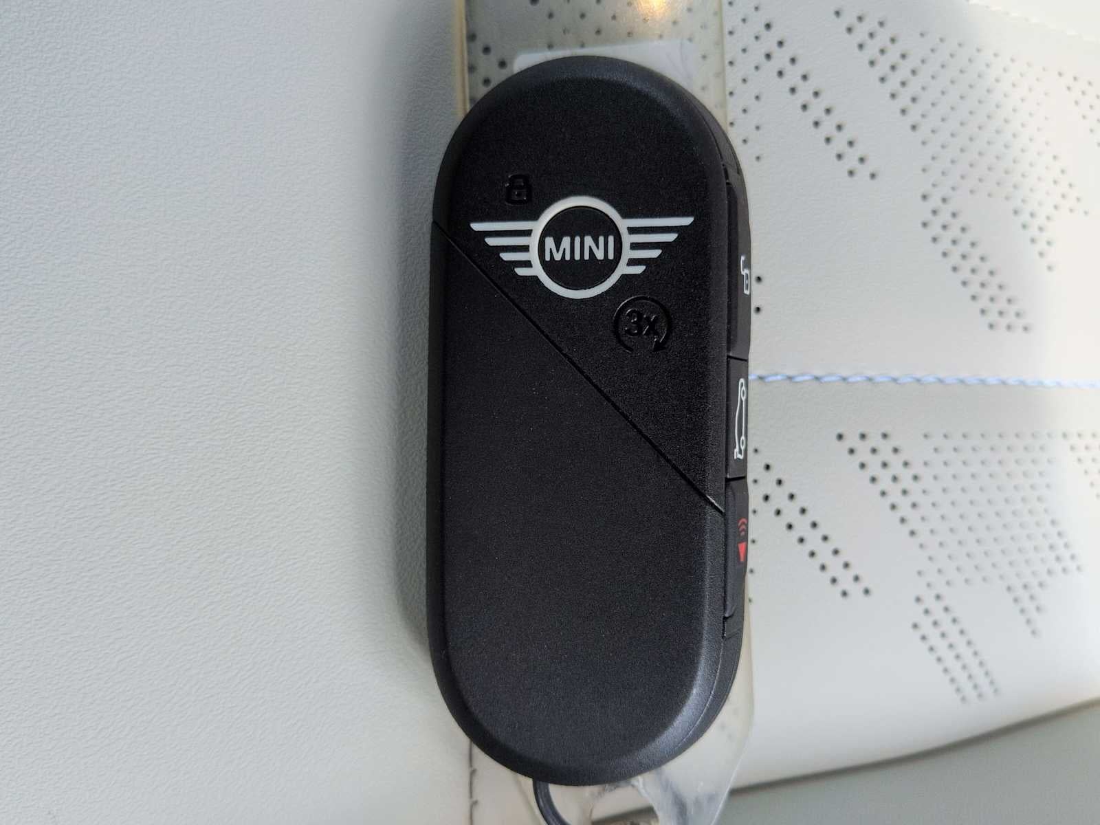 2026 MINI DESCAPOTABLE ICÓNICO