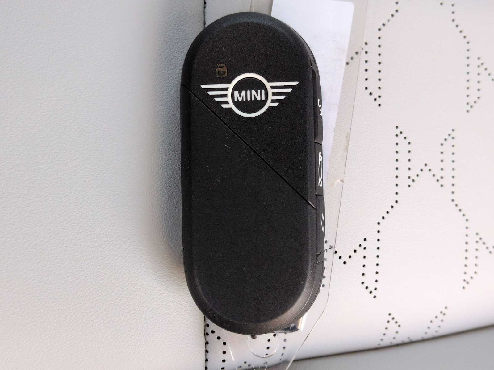 2026 MINI DESCAPOTABLE SIGNATURE PLUS