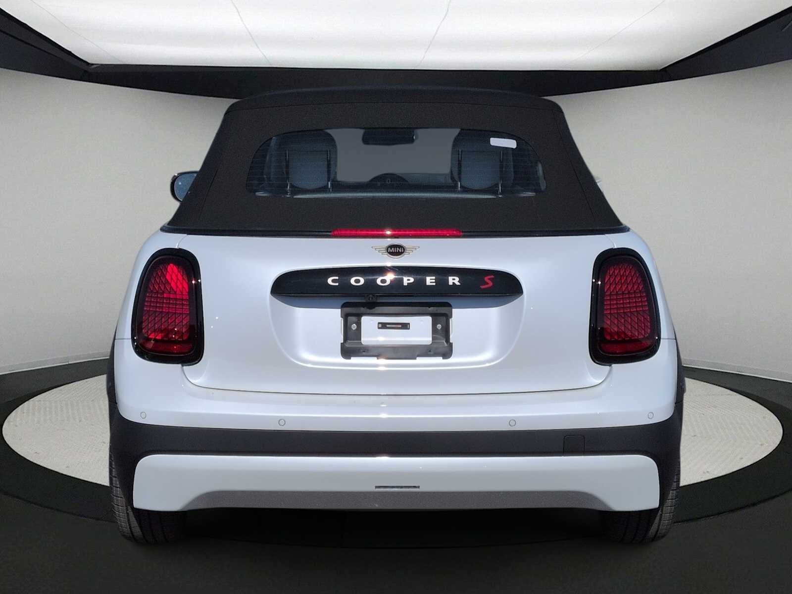 2026 MINI DESCAPOTABLE SIGNATURE PLUS