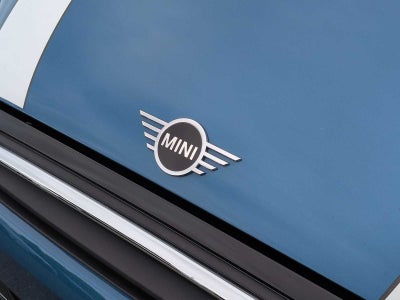 MINI Cooper de 2 puertas con techo rígido 2024