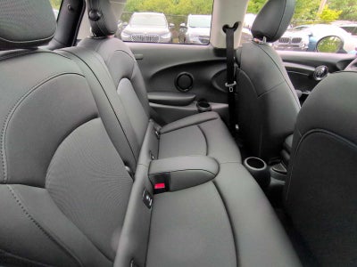 MINI Cooper de 2 puertas con techo rígido 2024