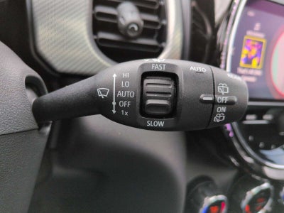 MINI Cooper de 2 puertas con techo rígido 2024