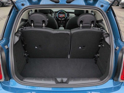 MINI Cooper de 2 puertas con techo rígido 2024