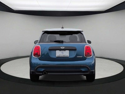 MINI Cooper de 2 puertas con techo rígido 2024