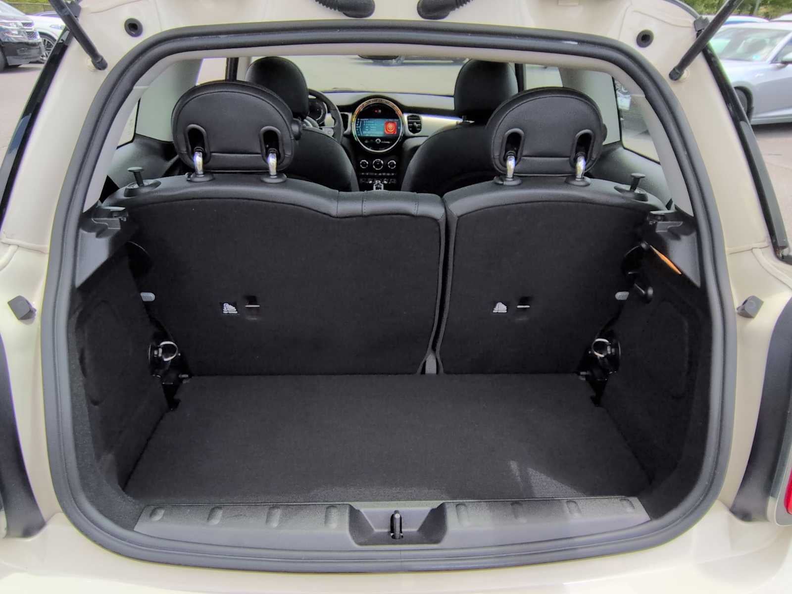 MINI HARDTOP 2 PUERTAS SIGNATURE 2022