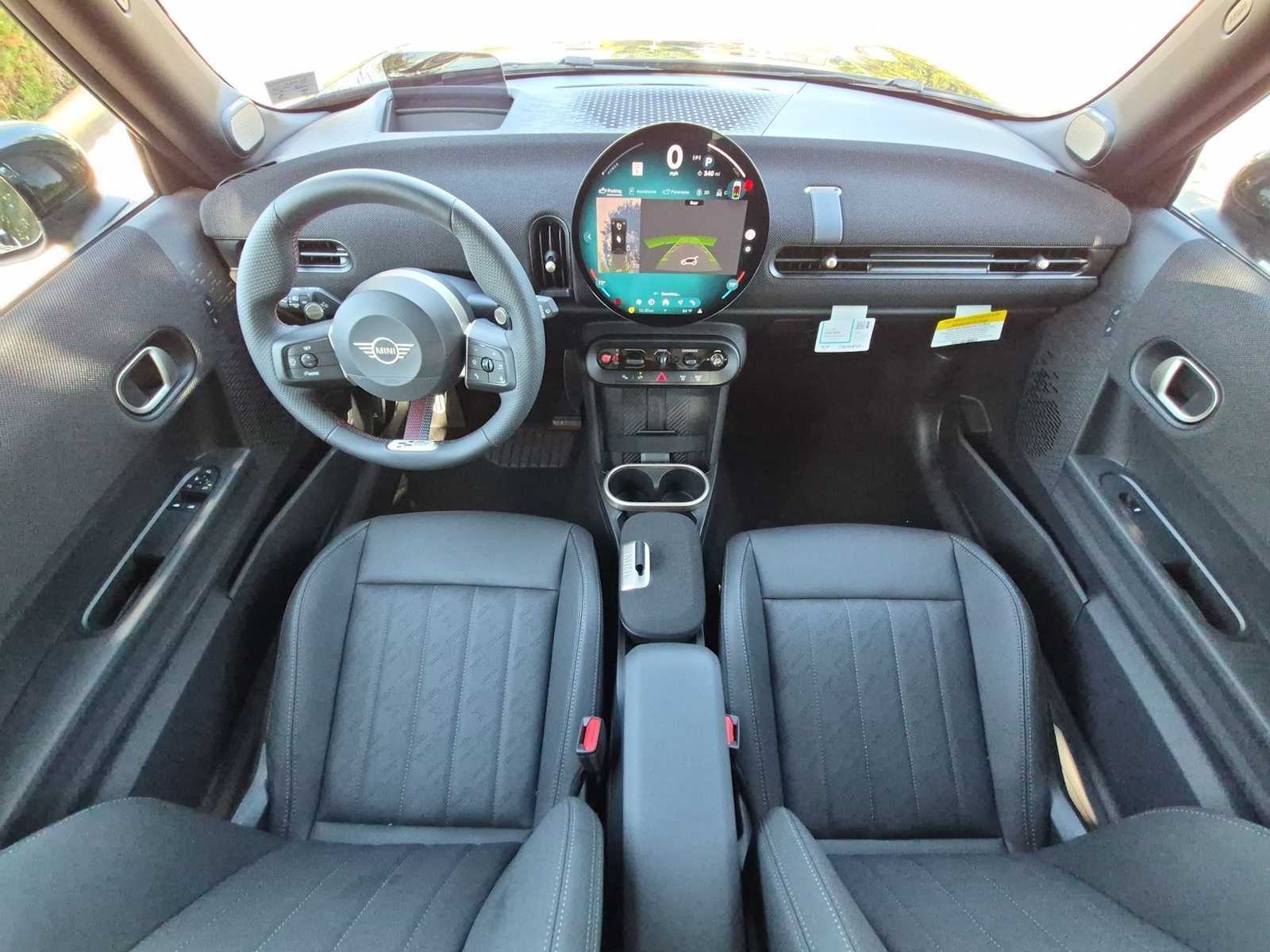 MINI ICONIC de 2 puertas, 2027