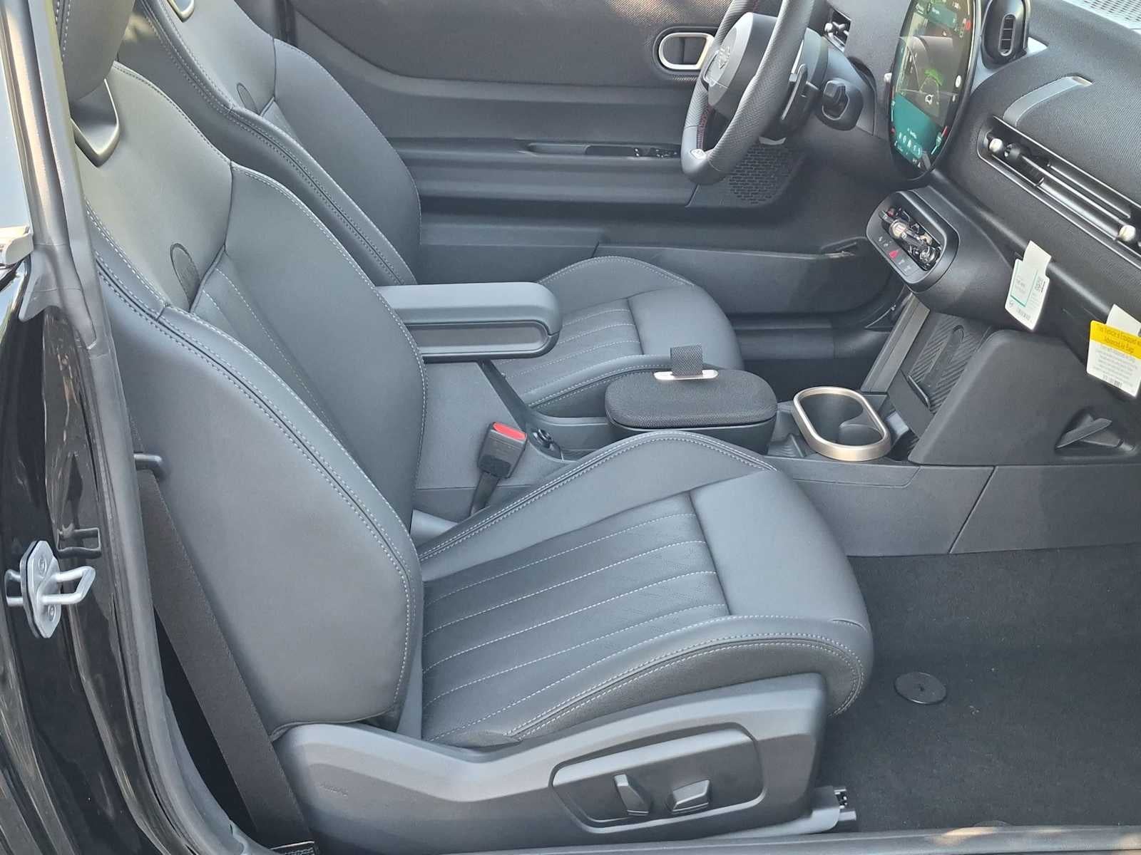 MINI ICONIC de 2 puertas, 2027