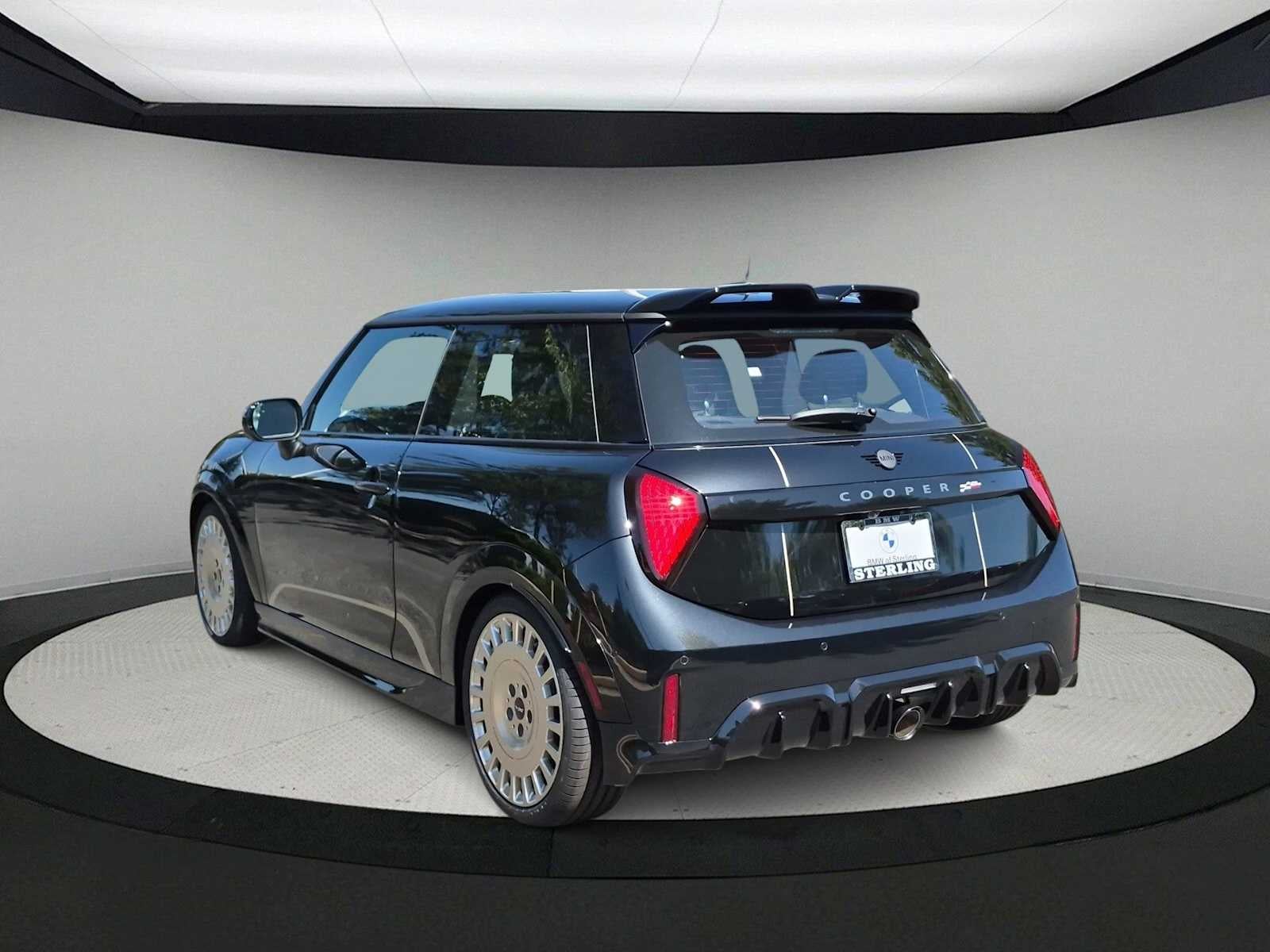 MINI ICONIC de 2 puertas, 2027