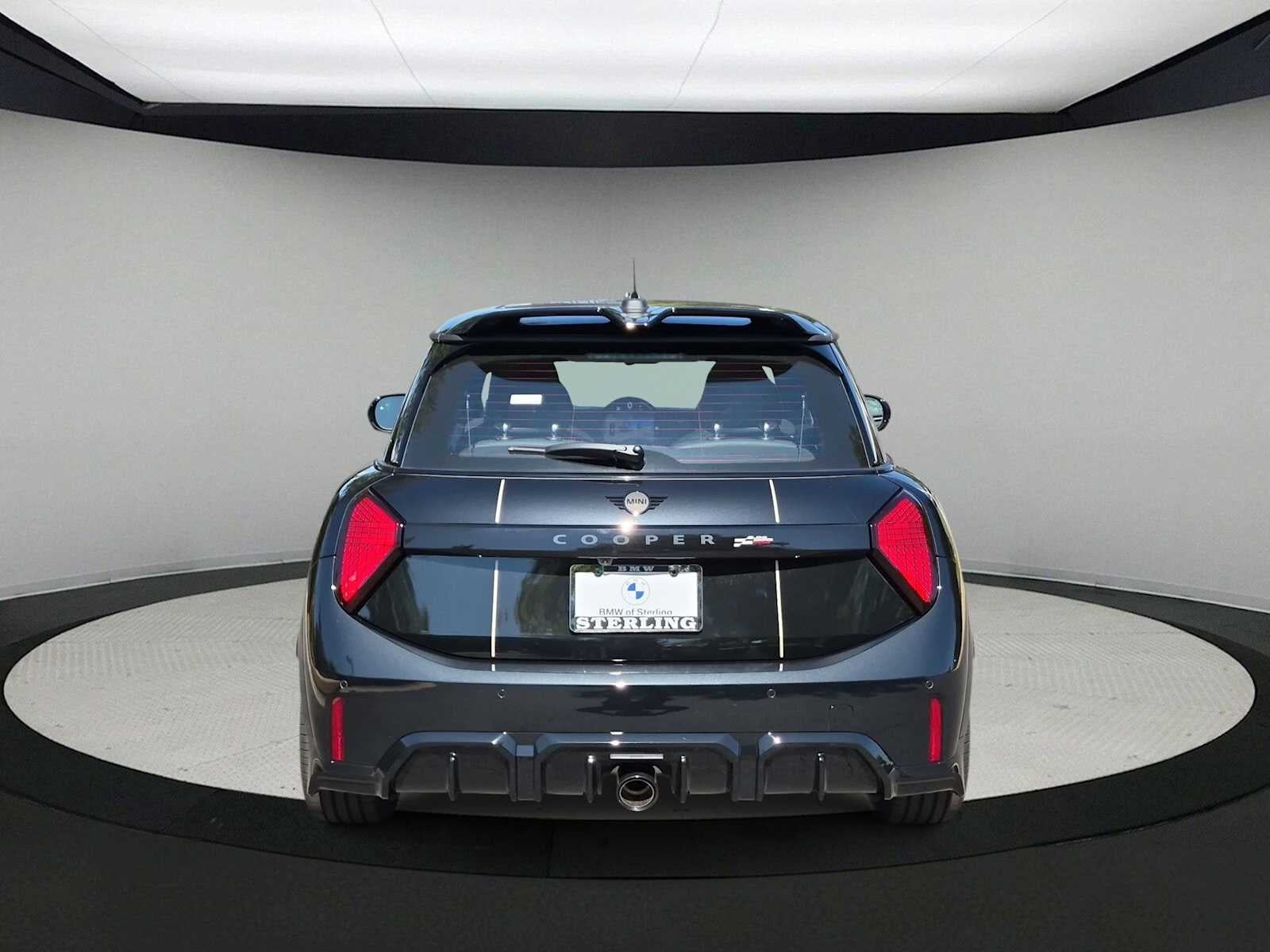 MINI ICONIC de 2 puertas, 2027
