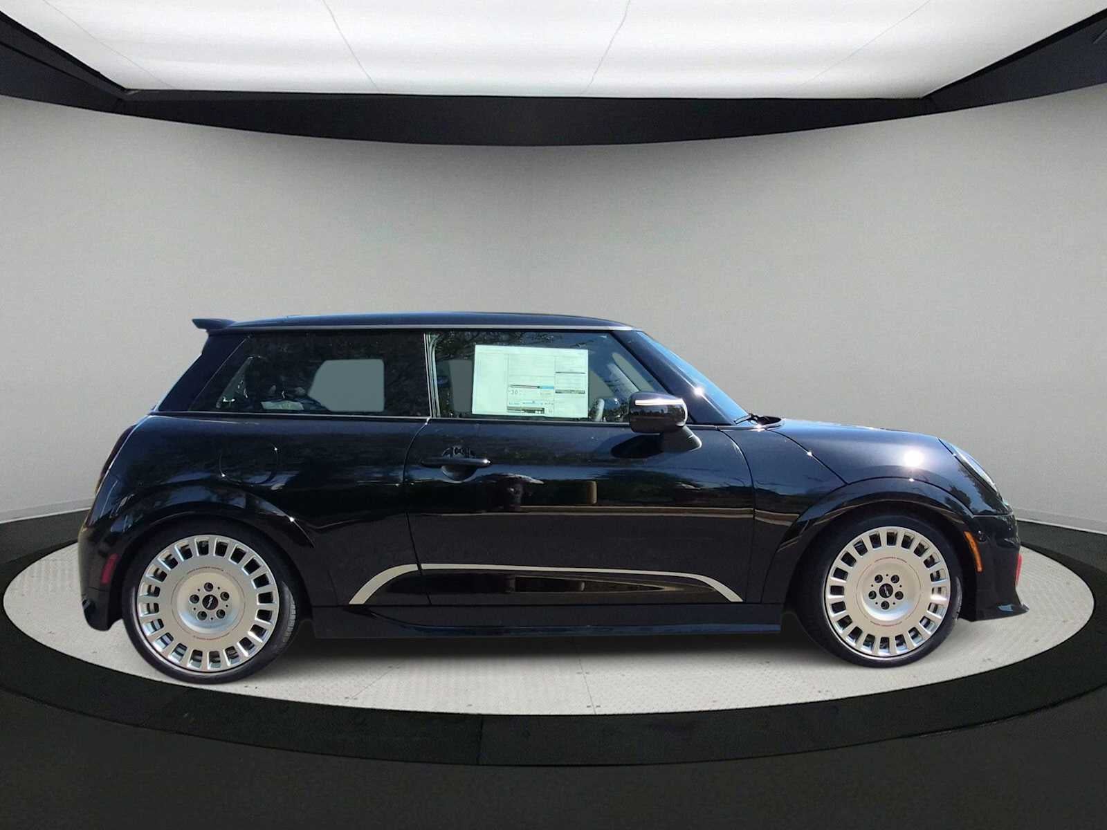 MINI ICONIC de 2 puertas, 2027