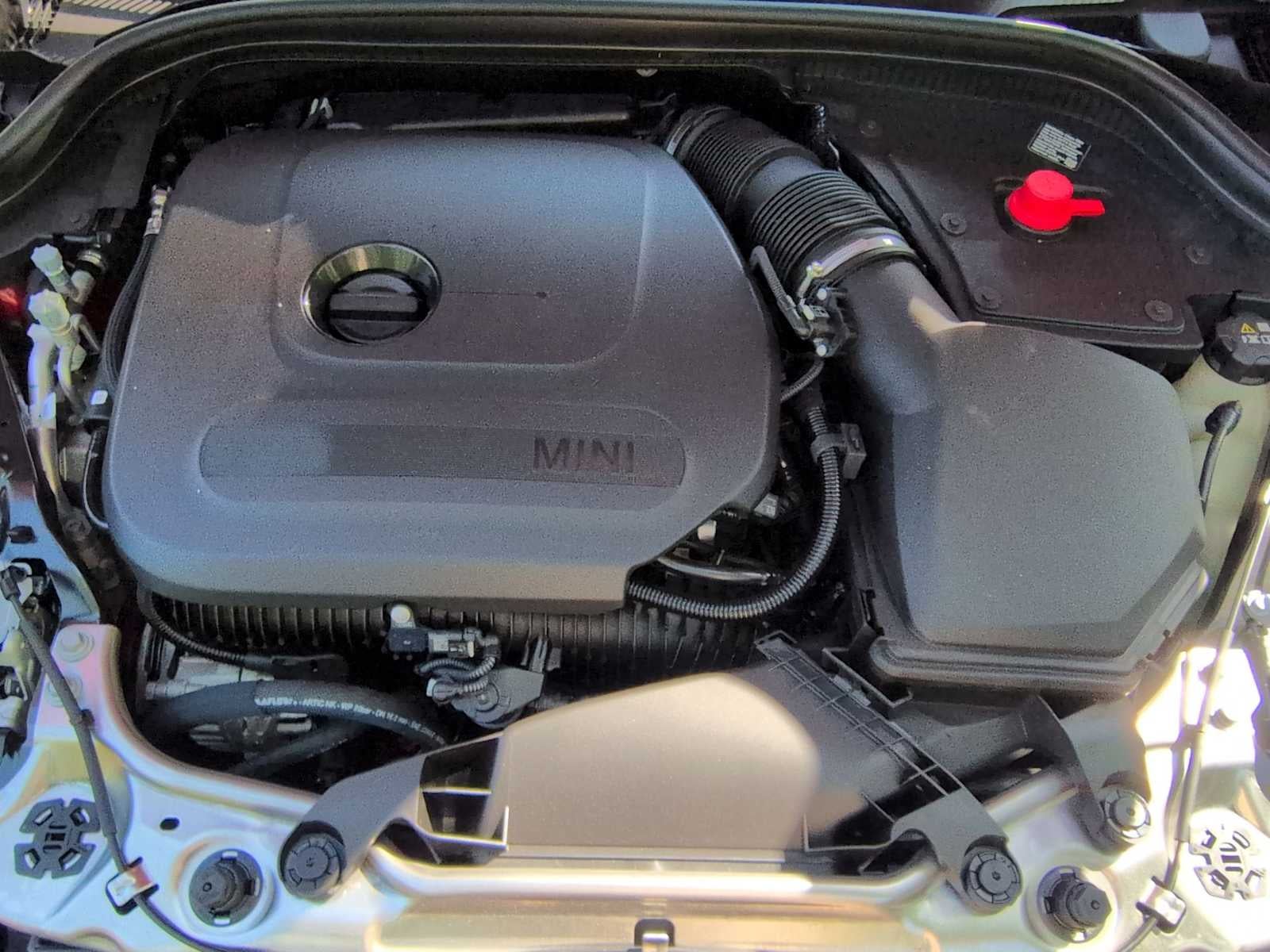 2026 MINI 2 PUERTAS ICONIC