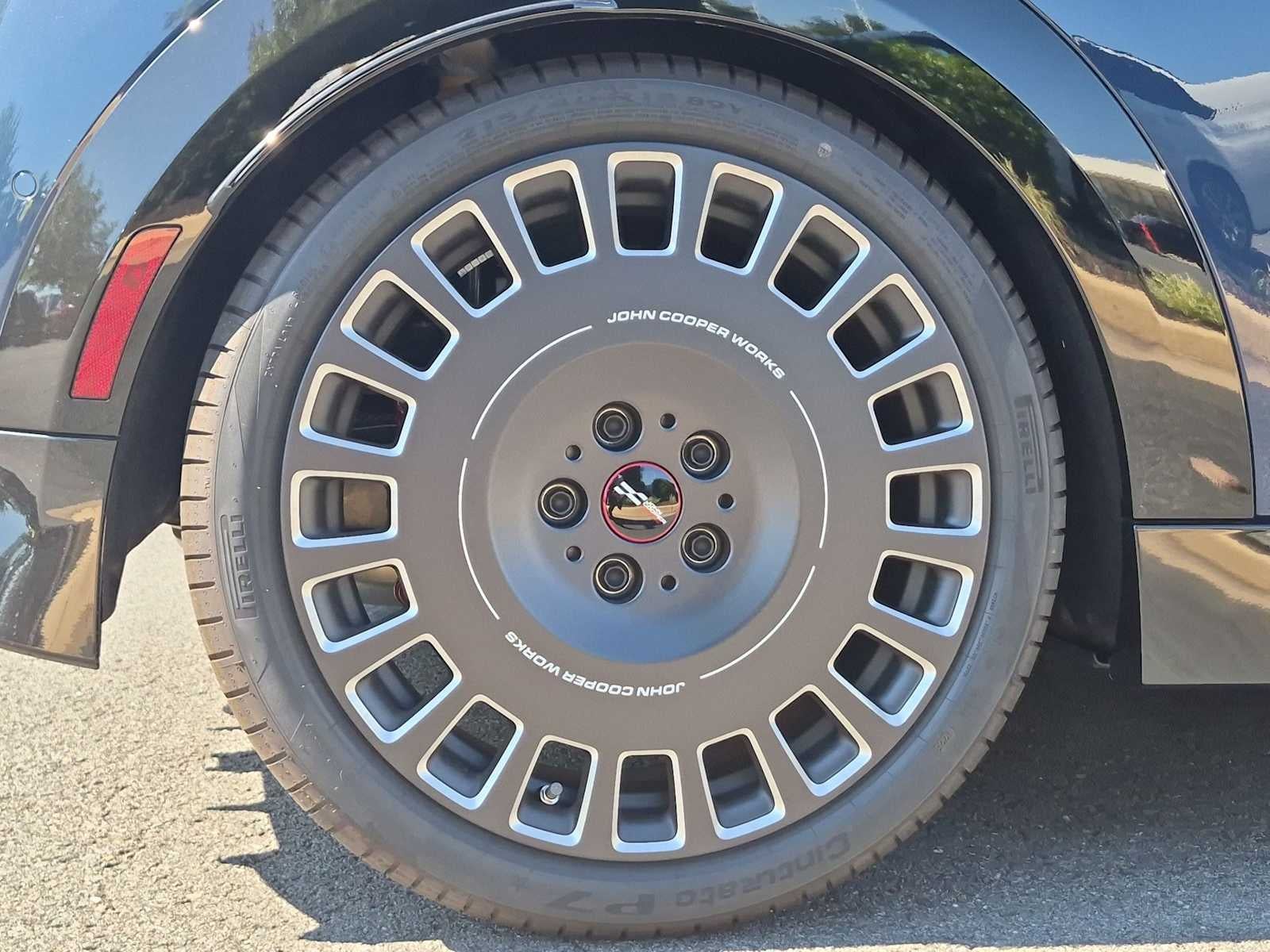 MINI ICONIC de 2 puertas, 2027