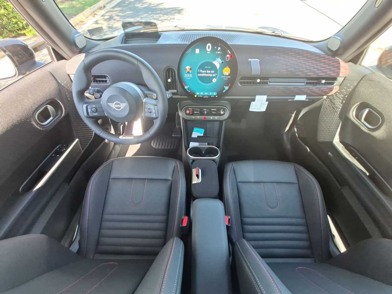 MINI ICONIC de 2 puertas, 2027