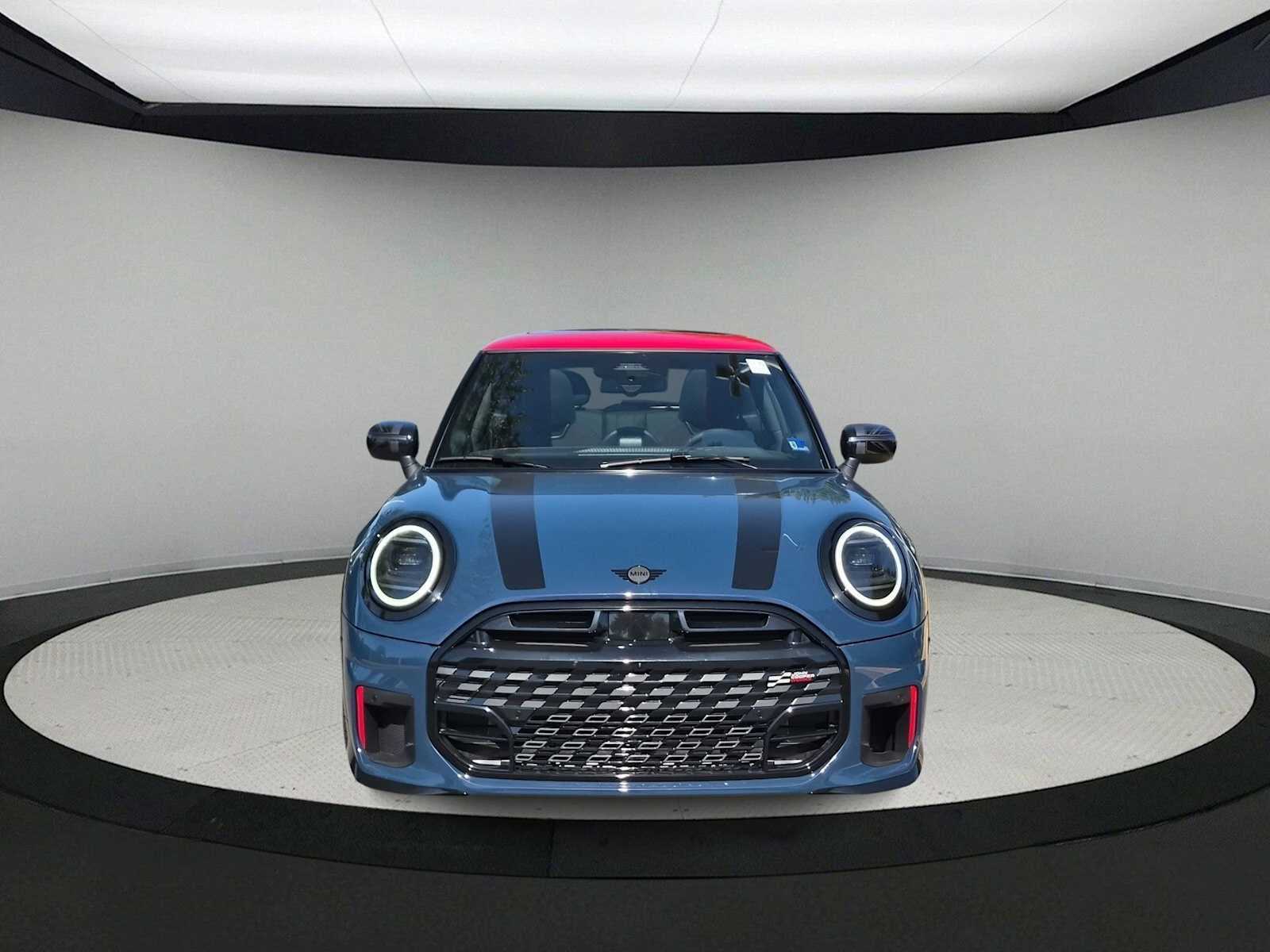 MINI ICONIC de 2 puertas, 2027