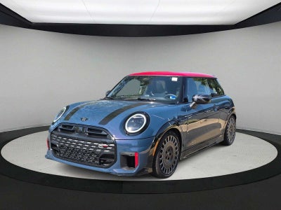 MINI ICONIC de 2 puertas, 2027