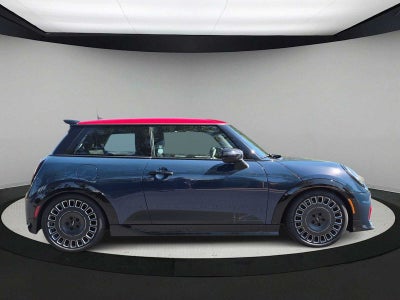 MINI ICONIC de 2 puertas, 2027