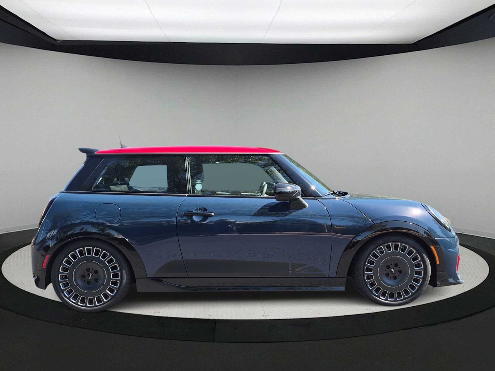 MINI ICONIC de 2 puertas, 2027