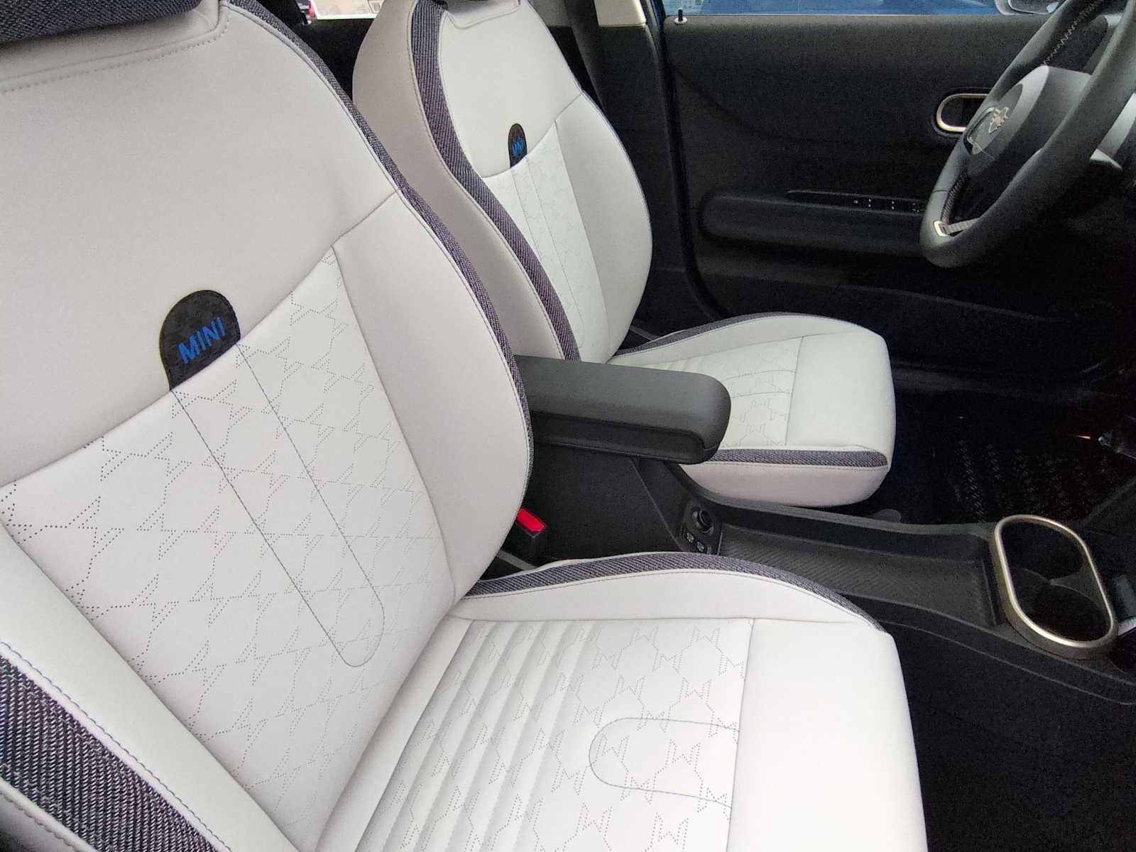 2026 MINI Techo Duro 4 Puertas Cooper