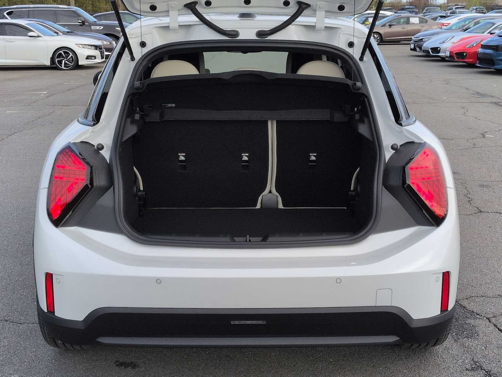 2026 MINI 4 PUERTAS SIGNATURE PLUS