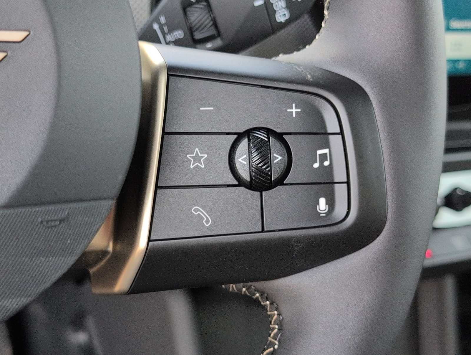 2026 MINI 4 PUERTAS SIGNATURE PLUS