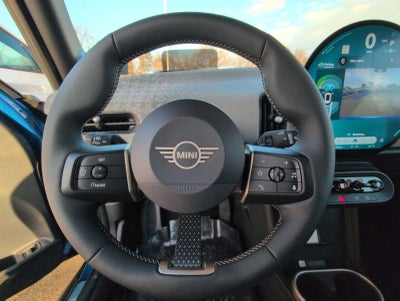 2026 MINI 4 PUERTAS SIGNATURE PLUS