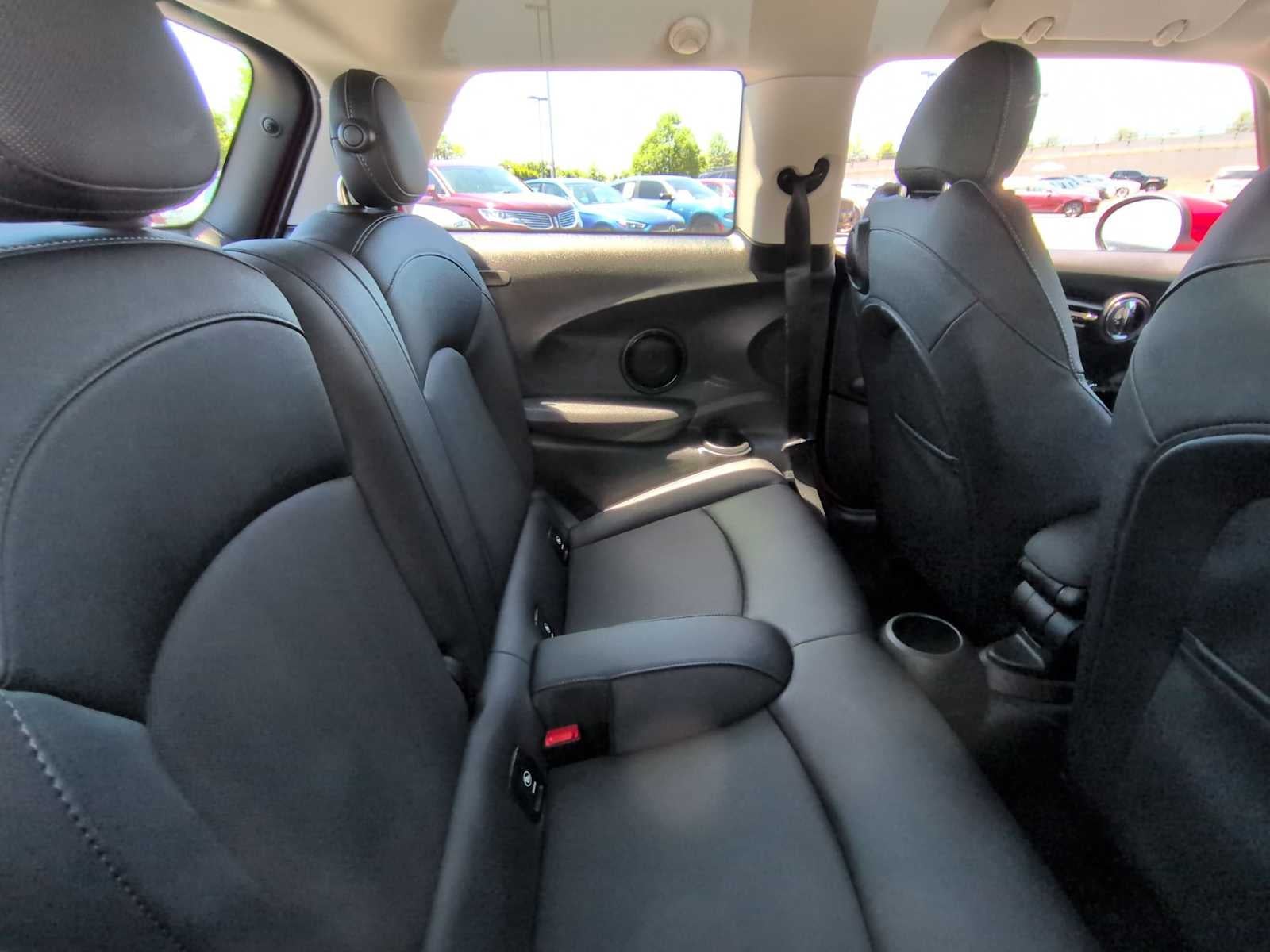 MINI Cooper S de 2 puertas con techo rígido, 2024
