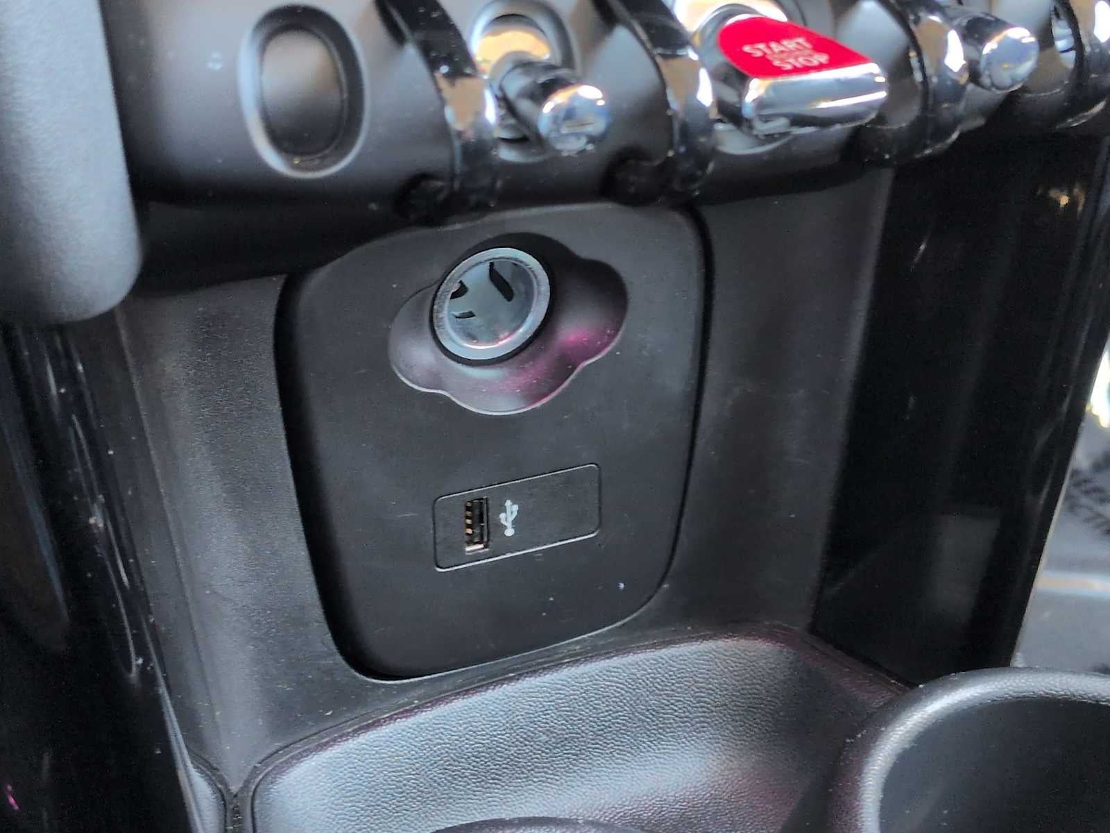 MINI Cooper S de 2 puertas con techo rígido, 2024
