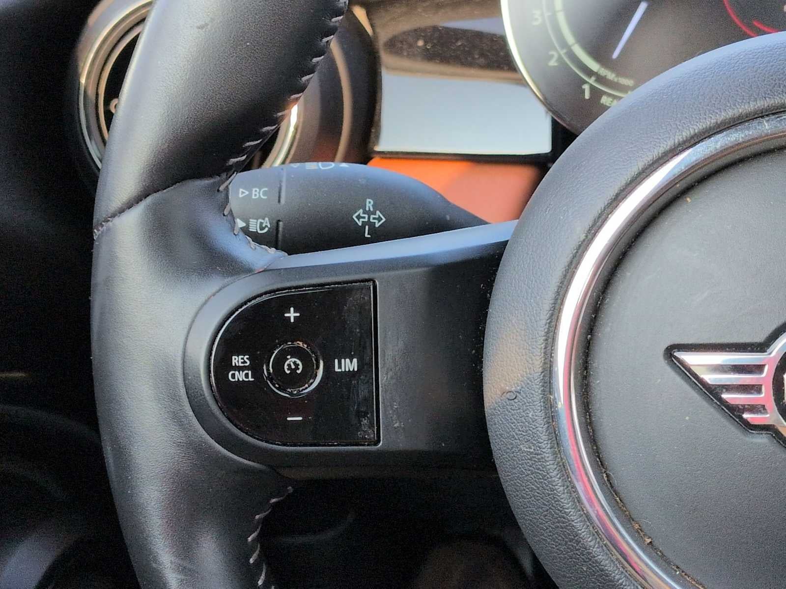 MINI Cooper S de 2 puertas con techo rígido, 2024