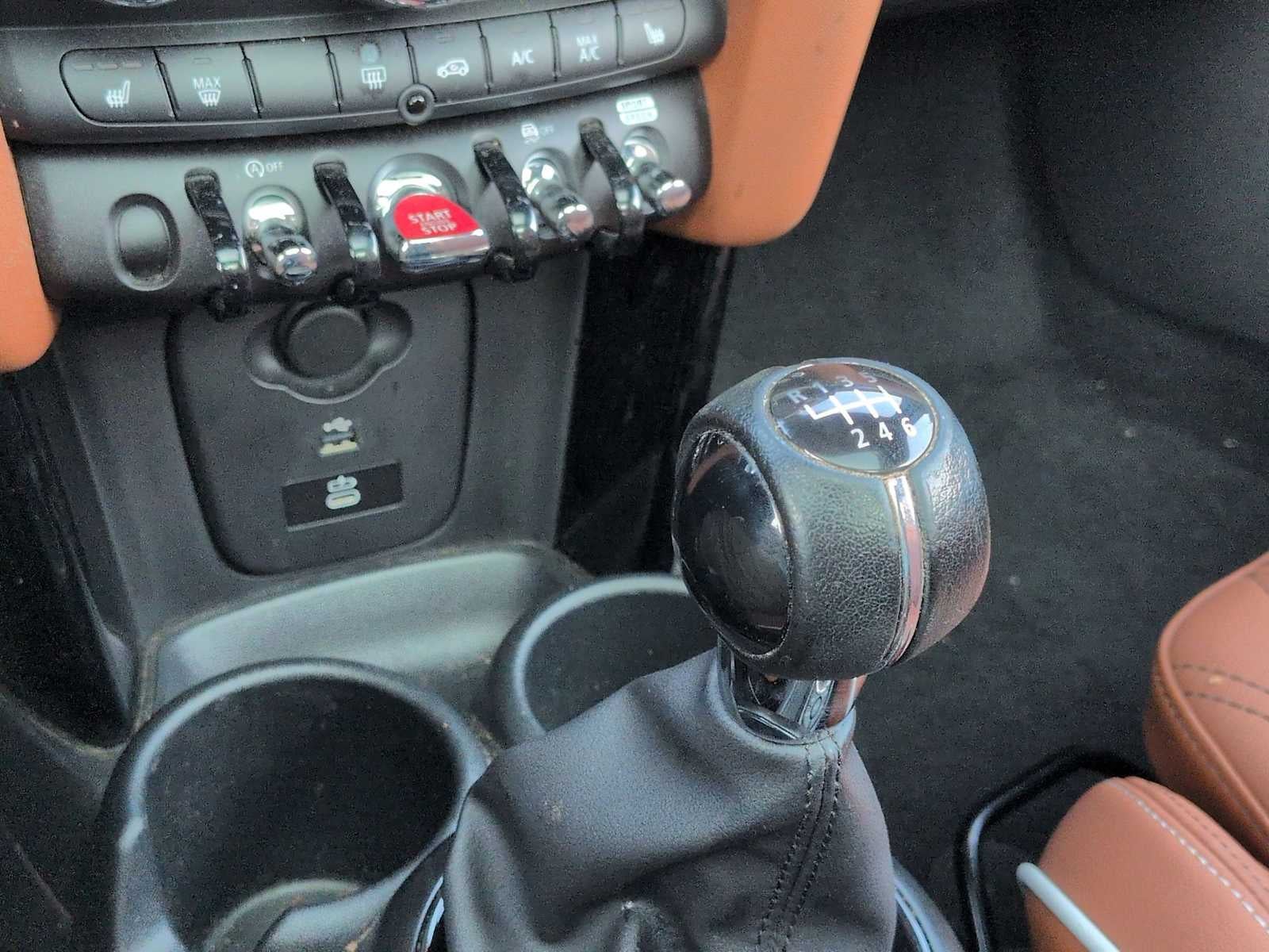 MINI Cooper S de 2 puertas con techo rígido, 2024