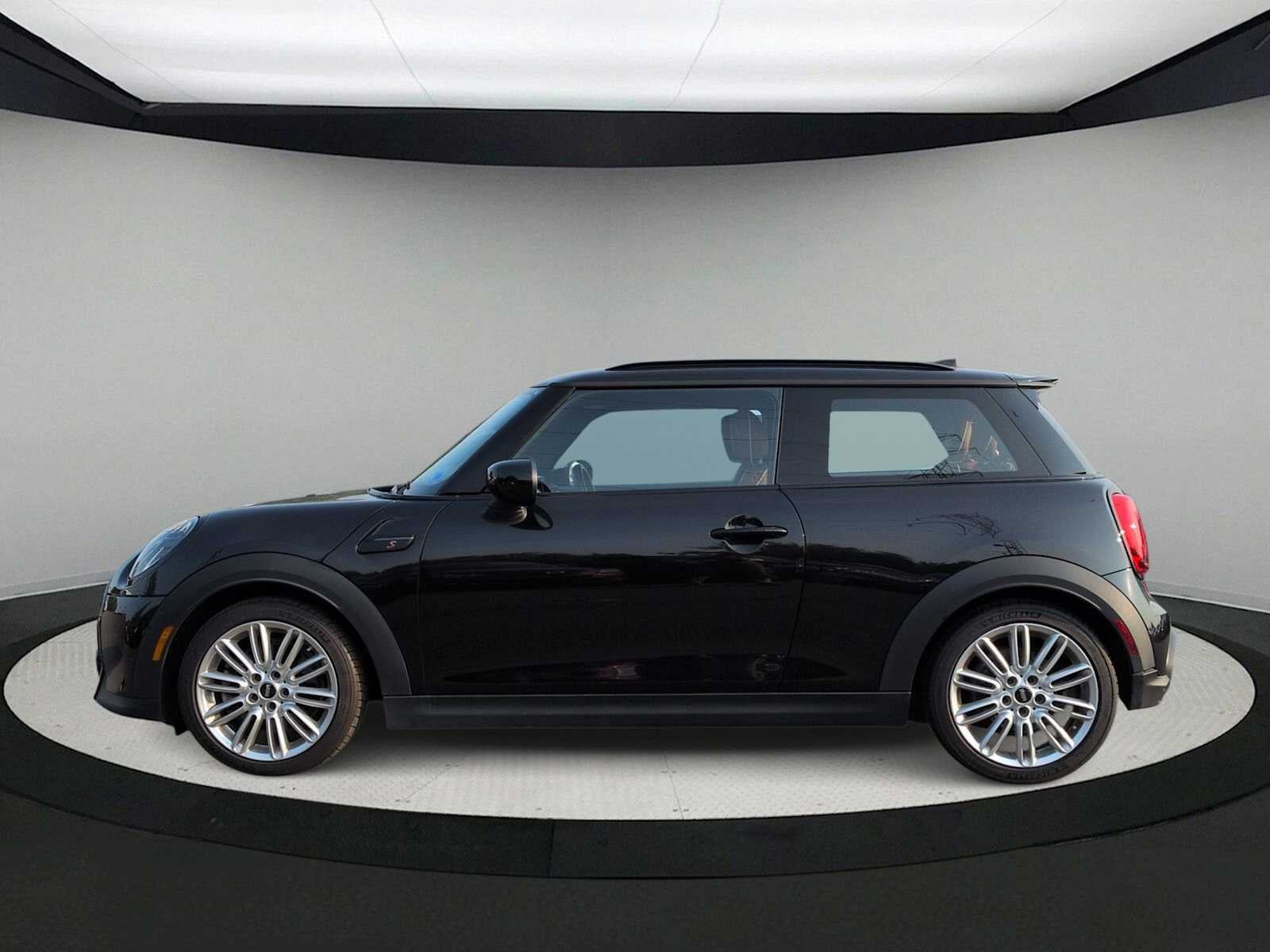 MINI Cooper S de 2 puertas con techo rígido, 2024