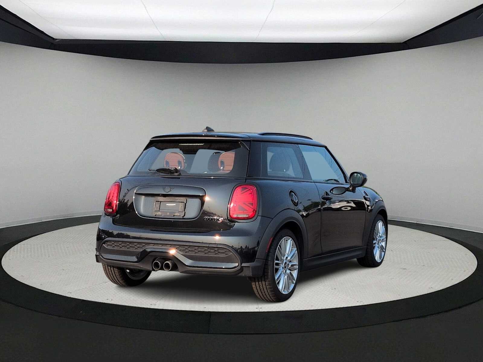 MINI Cooper S de 2 puertas con techo rígido, 2024