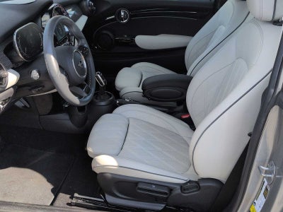 MINI Cooper S de 2 puertas con techo rígido, 2024