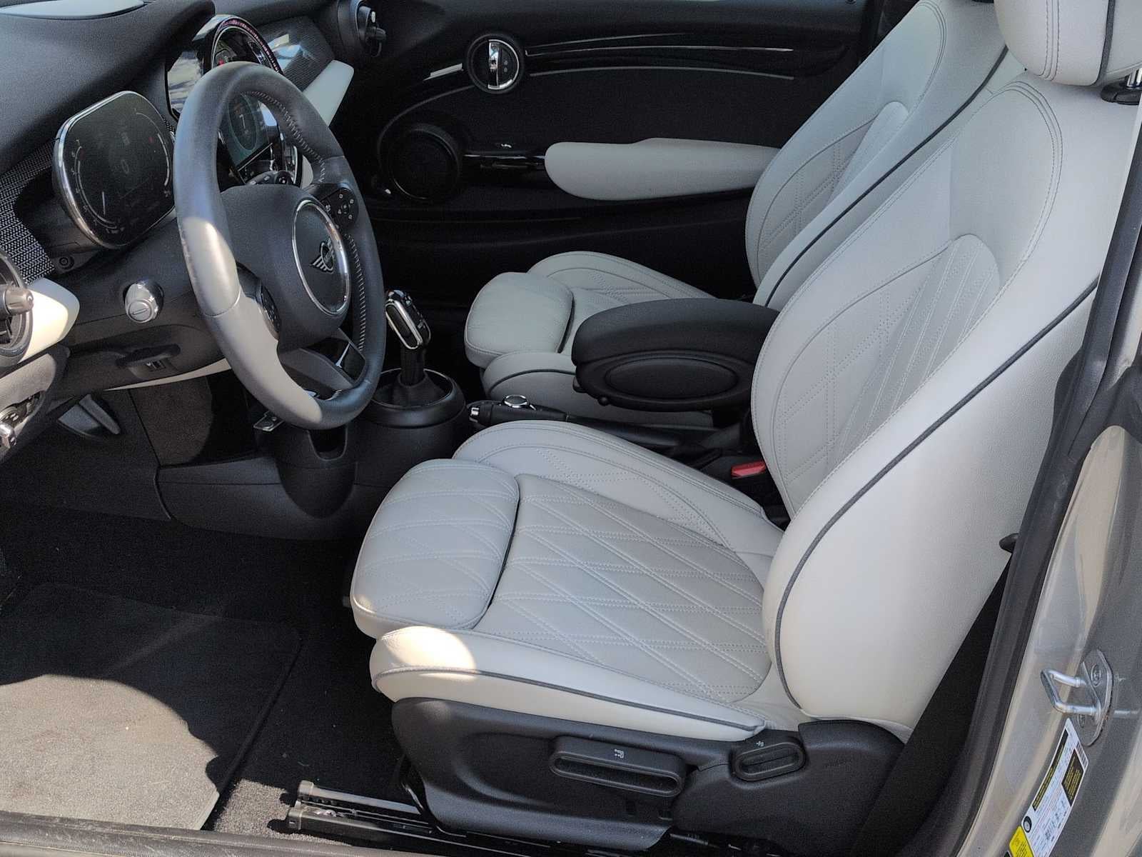 MINI Cooper S de 2 puertas con techo rígido, 2024