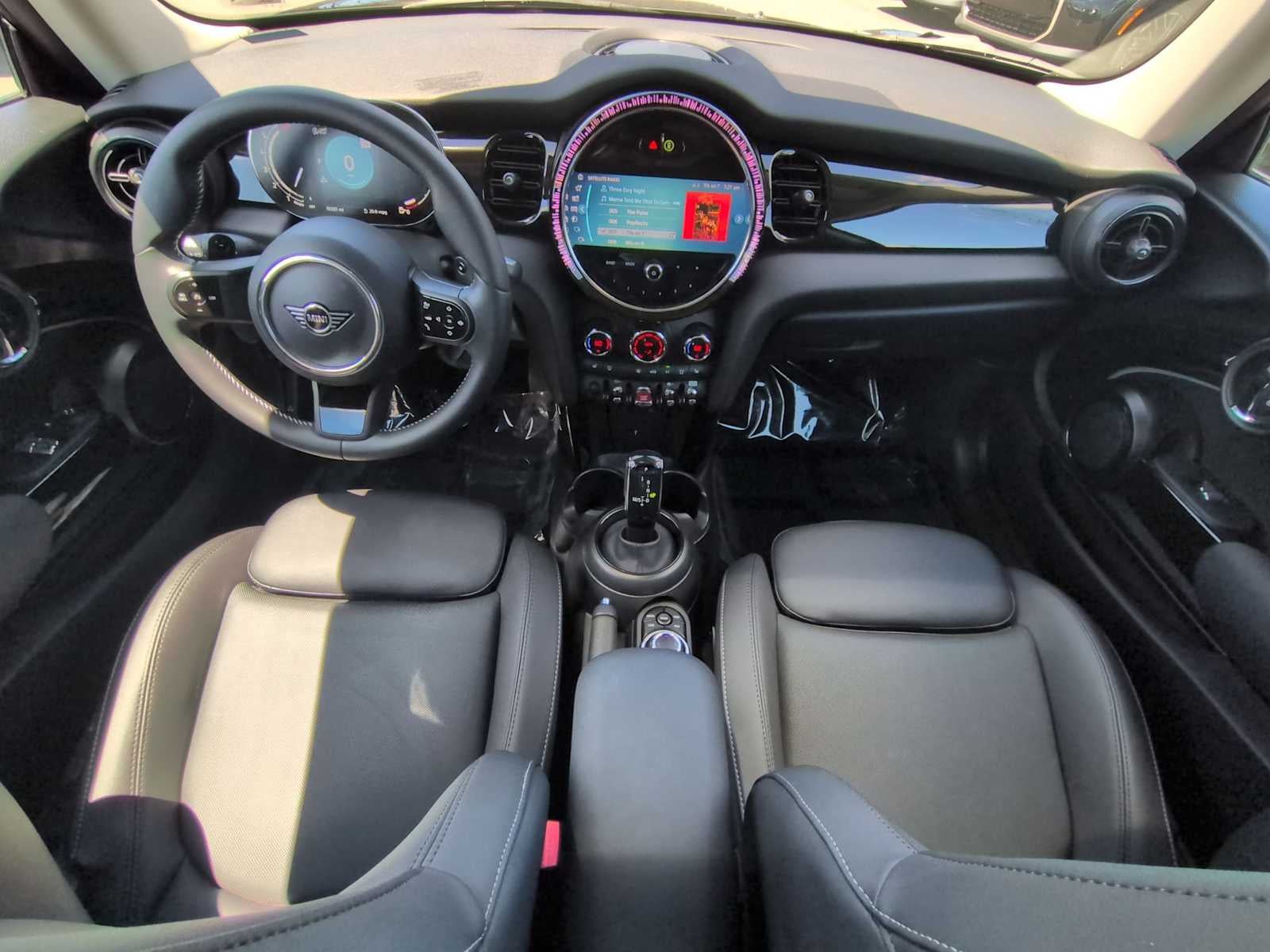 MINI Cooper S de 2 puertas con techo rígido, 2024