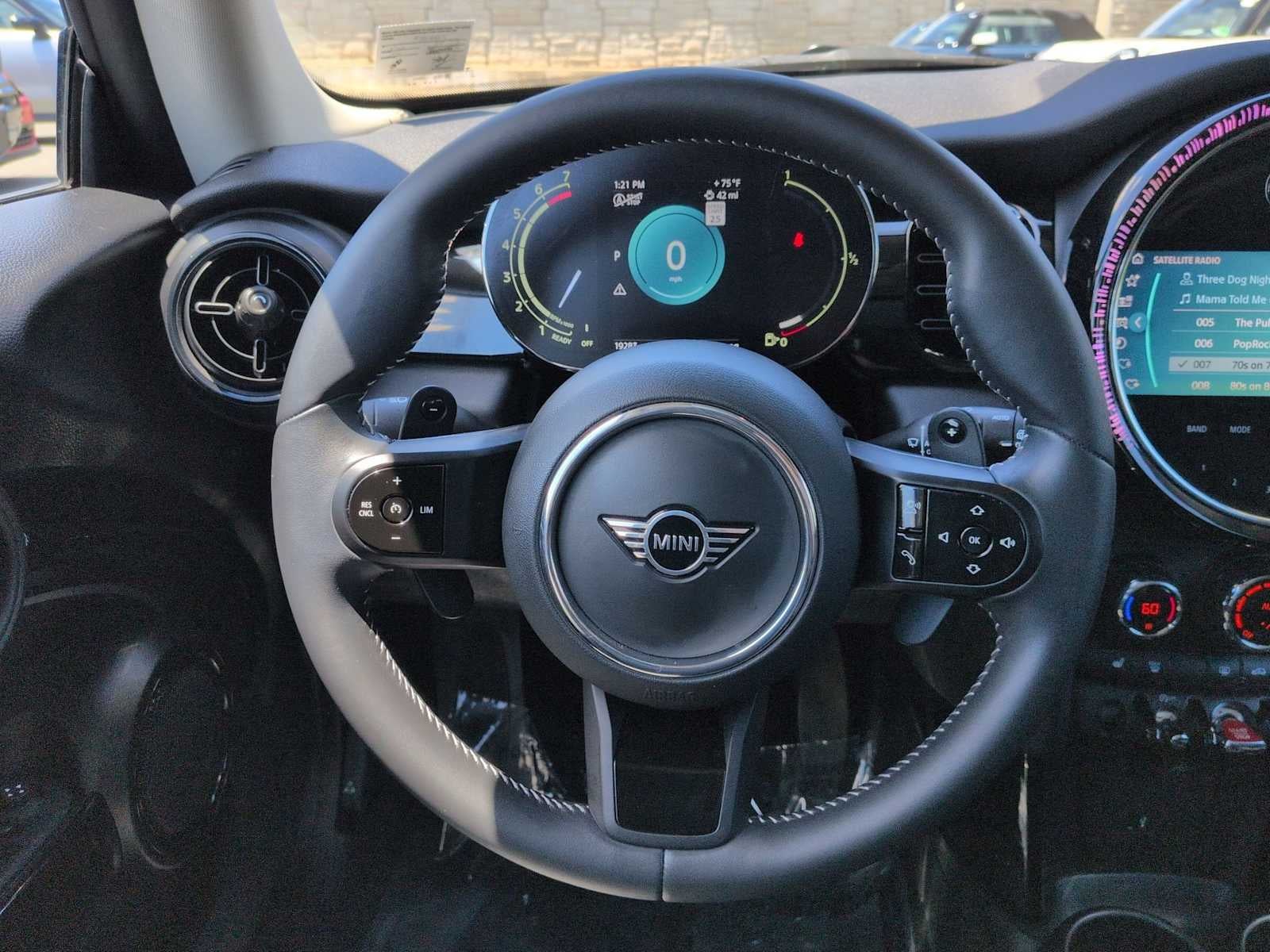MINI Cooper S de 2 puertas con techo rígido, 2024