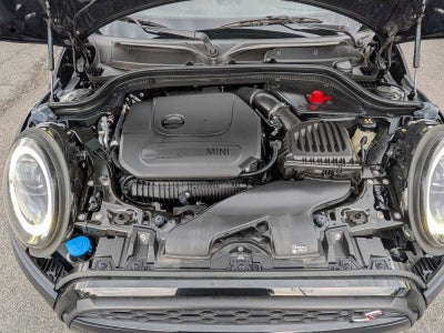 MINI Cooper S de 4 puertas con techo rígido 2024