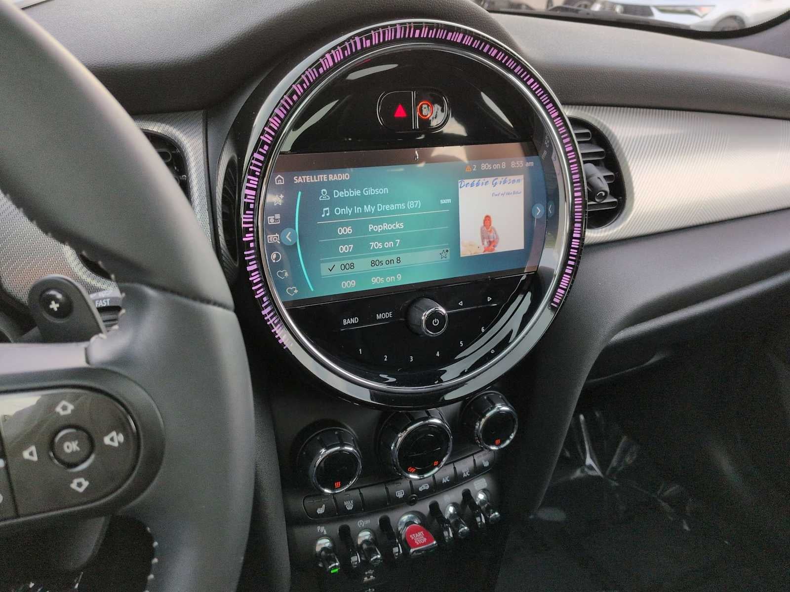 MINI Cooper S de 4 puertas con techo rígido 2024